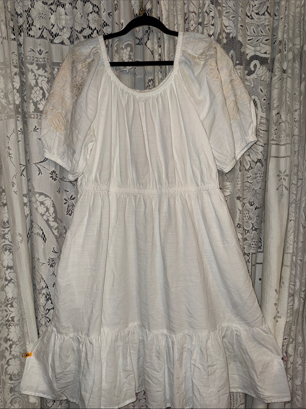 Knox Rose White Embroidered Midi Dress